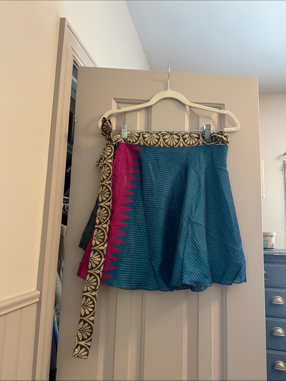 Jaded Gypsy NWT one size Teal and Magenta Wrap Skirt with Patterned Trim